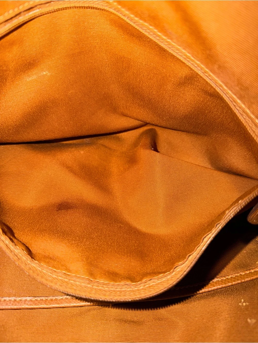 Coach Tan Pebbled Leather Tote with Gold Hardware - Picture 4 of 8